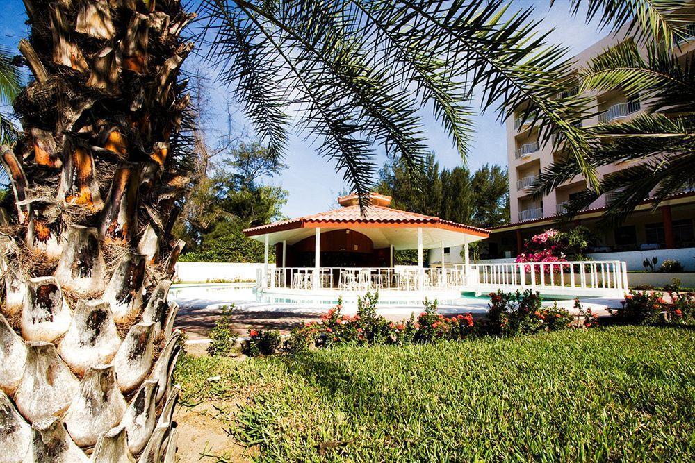 Hotel Bahia Dorada San Luis La Herradura المظهر الخارجي الصورة